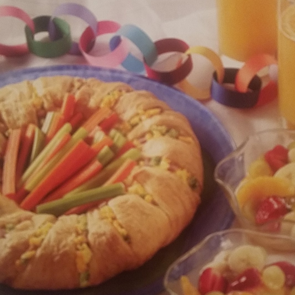 C'mon Over Cookbook - Picture 8 of 8